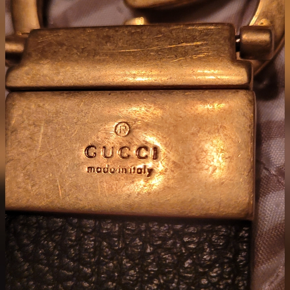 Gucci Black Belt with Gold Buckle - Picture 4 of 11